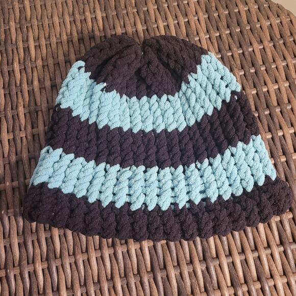 Winter Knitwear Lot 8pc Beanies Scarf Gloves Aeropostale Handknit NWT Warm Cozy - Picture 3 of 8